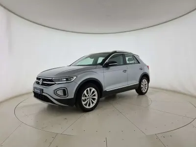 Usata VW T-Roc Style 116 CV (85 kW) 2025 Pyrit silver metallizzato nero SUV