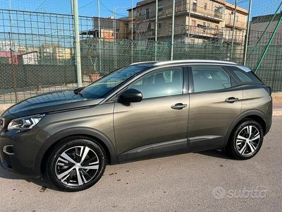 Usata Peugeot 3008 Business-Line 131 CV (96 kW) 2020 Grigio SUV