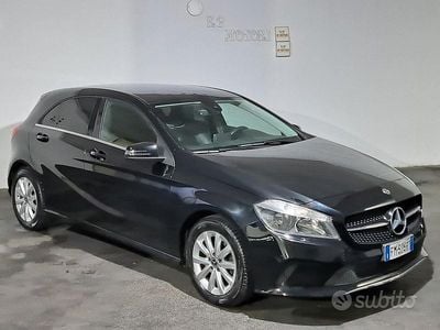 Usata Mercedes A180 90 CV (66 kW) 2018 Nero Berlina