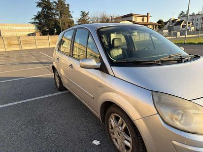 Usata Renault Scénic II Authentique 106 CV (77 kW) 2008 Monovolume