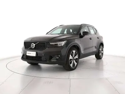 Usata Volvo XC40 Plus 129 CV (94 kW) 2022 Nero SUV