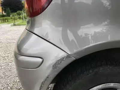 Usata Toyota Yaris 65 CV (47 kW) 2005 Grigio Berlina