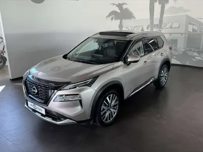 Usata Nissan X-Trail Tekna 213 CV (156 kW) 2025 Grigio SUV