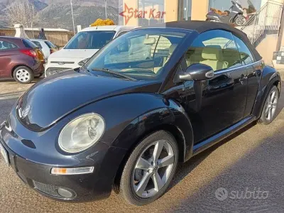 Usata VW New Beetle 105 CV (77 kW) 2006 Nero Utilitaria