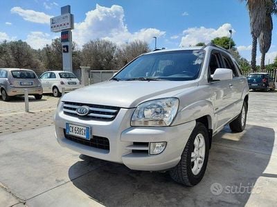Usata Kia Sportage Active 140 CV (102 kW) 2006 Grigio SUV