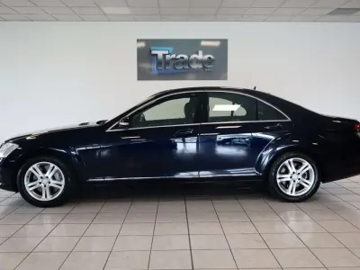 Usata Mercedes S500 Avantgarde 386 CV (283 kW) 2007 Blu Berlina
