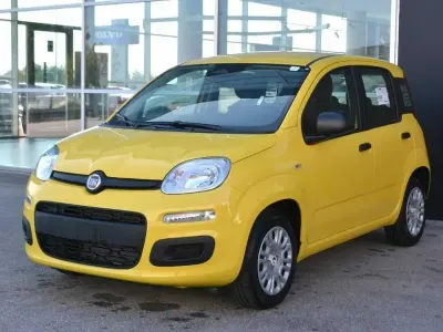 Usata Fiat Panda Icon 70 CV (51 kW) 2025 Giallo Utilitaria