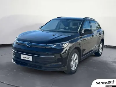 Usata VW Tiguan Life 150 CV (110 kW) 2025 Grenadill black metallizzato SUV