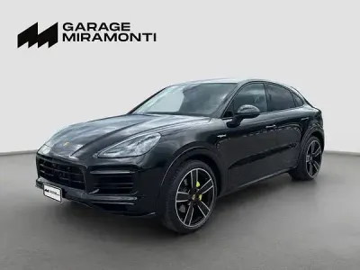 Usata Porsche Cayenne 462 CV (339 kW) 2023 Nero SUV