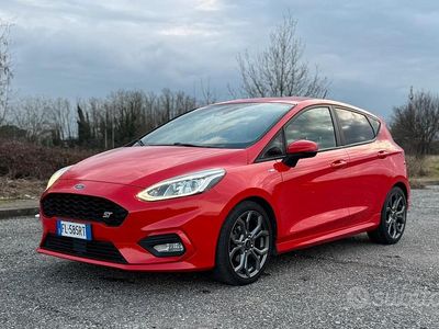 Usata Ford Fiesta ST-Line 120 CV (88 kW) 2017 Rosso Berlina