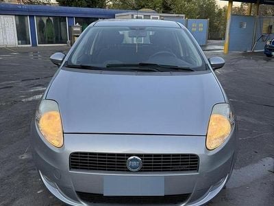 Usata Fiat Grande Punto Dynamic 90 CV (66 kW) 2007 Grigio Utilitaria