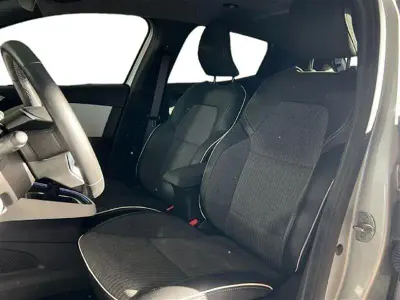 Usata Renault Clio Techno 90 CV (66 kW) 2023 Grigio chiaro Utilitaria