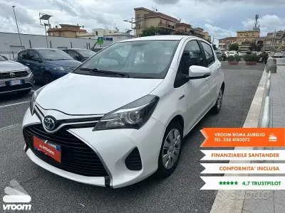 Second-hand Toyota Yaris Hybrid 73 CP (53 kW) 2015 Berlinǎ