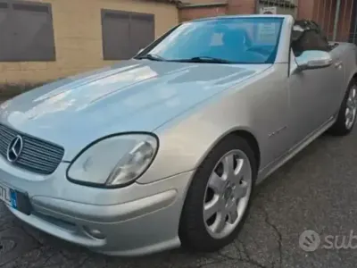 Usata Mercedes SLK200 163 CV (119 kW) 2001 Grigio Cabrio