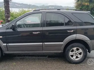 Käytetty Kia Sorento Active 140 HP (102 kW) 2005 Musta Katumaasturi