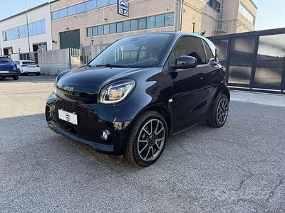 Begagnad Smart ForTwo Coupé 41 kW (56 HK) 2021 Blå Halvkombi