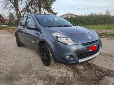 Usata Renault Clio II 75 CV (55 kW) 2011 Grigio Berlina