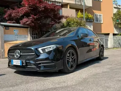 Käytetty Mercedes A200 Premium 150 HP (110 kW) 2021 Musta Sedan