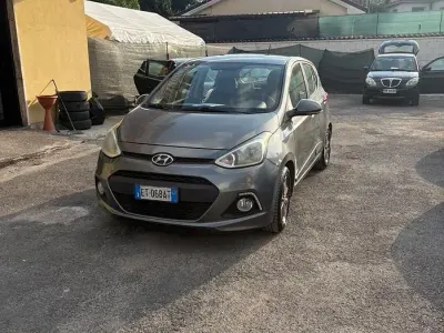 Usata Hyundai i10 Style 66 CV (48 kW) 2013 Grigio Utilitaria