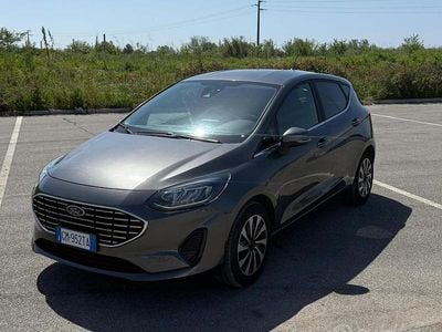 Usata Ford Fiesta 75 CV (55 kW) 2023 Grigio Utilitaria