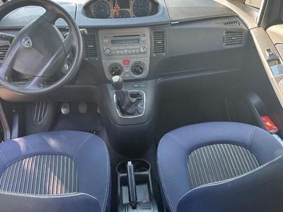 Usata Lancia Musa 75 CV (55 kW) 2008 Nero Monovolume