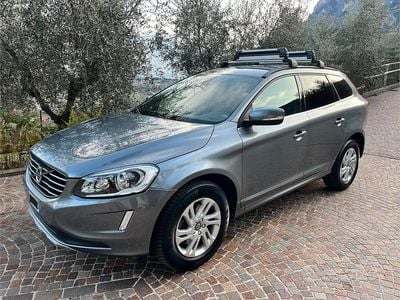 Usata Volvo XC60 Momentum 2015 Grigio SUV