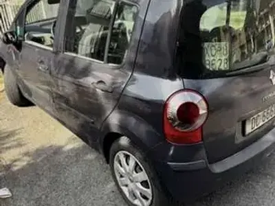 Usata Renault Modus Authentique 75 CV (55 kW) 2006 Monovolume