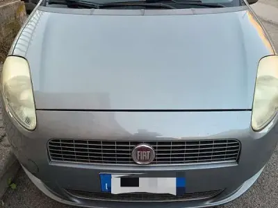 Usata Fiat Grande Punto Dynamic 77 CV (56 kW) 2009 Utilitaria
