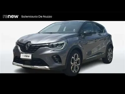 Usata Renault Captur Intens 101 CV (74 kW) 2023 Grigio scuro SUV