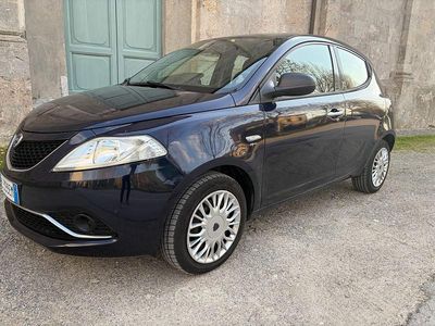 Usata Lancia Ypsilon 69 CV (50 kW) 2016 Utilitaria