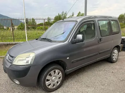 Usata Citroën e-Berlingo 90 CV (66 kW) 2004 Grigio Station wagon
