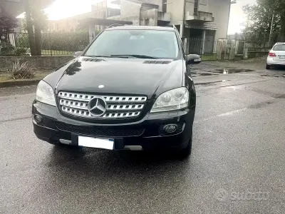 Usata Mercedes ML320 224 CV (164 kW) 2008 Nero SUV