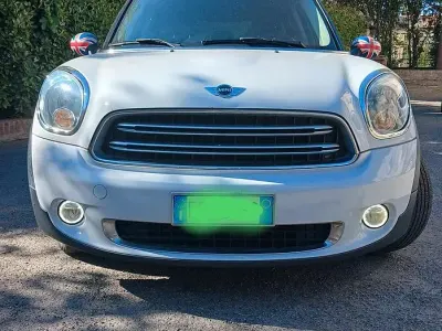 Usata Mini One D Countryman Business 90 CV (66 kW) 2016 Bianco SUV
