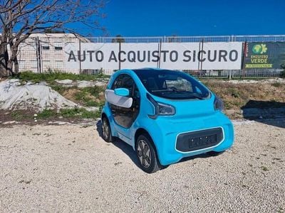 Usata XEV Yoyo 7 kW (10 CV) 2022 Blu Utilitaria