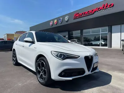 Usata Alfa Romeo Stelvio Ti 209 CV (153 kW) 2021 Bianco SUV