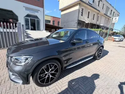 Begagnad Mercedes GLC300 Premium Plus 245 HK (180 kW) 2023 Svart Sportkupé