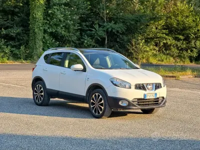 Usata Nissan Qashqai Tekna 110 CV (80 kW) 2013 Bianco SUV