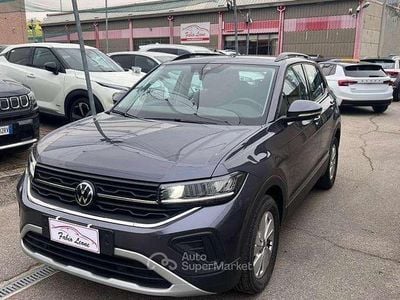 Usata VW T-Cross Life 95 CV (69 kW) 2024 Grigio SUV