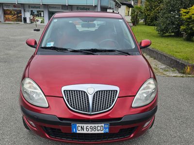 usata Lancia Ypsilon 2004 82000 km *Neopatentati