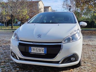 Usata Peugeot 208 75 CV (55 kW) 2017 Bianco Utilitaria