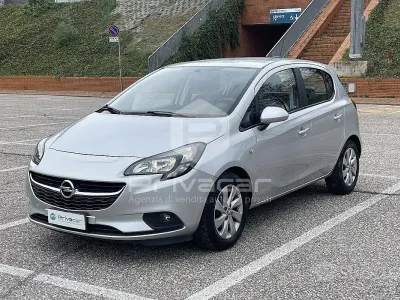 Usado Opel Corsa 90 CV (66 kW) 2017 Gris Utilitario