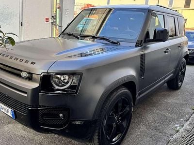 Usata Land Rover Defender SE 200 CV (147 kW) 2023 SUV