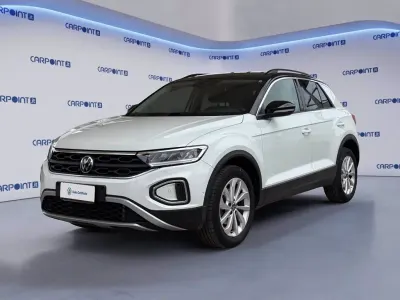 Usata VW T-Roc Life 150 CV (110 kW) 2023 Bianco SUV