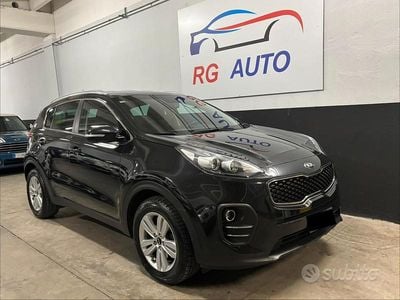 Usata Kia Sportage Active 115 CV (84 kW) 2017 Giallo SUV