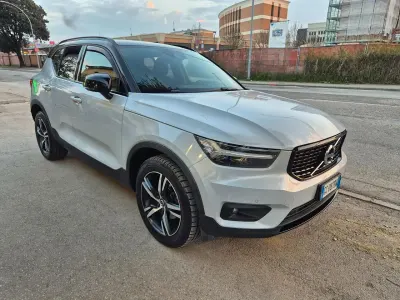 Occasion Volvo XC40 Business Edition 150 ch (110 kW) 2020 Gris SUV