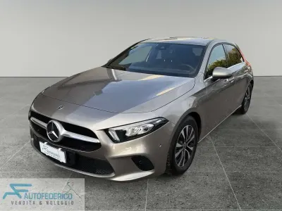 Usata Mercedes A180 116 CV (85 kW) 2020 Bronzo Berlina