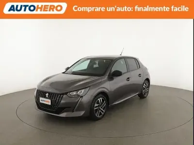 Usata Peugeot 208 Allure 101 CV (74 kW) 2023 Grigio Utilitaria