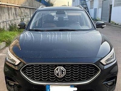 Usado MG ZS Luxury 111 CV (81 kW) 2023 Negro SUV