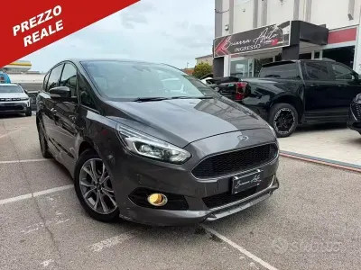 Usata Ford S-MAX ST 150 CV (110 kW) 2019 Grigio Monovolume
