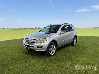 Usata Mercedes ML320 2007 Grigio SUV